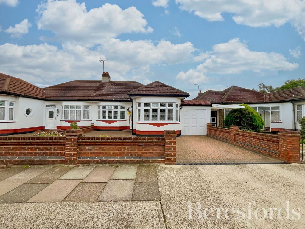 Property photo 1 of 25 Front