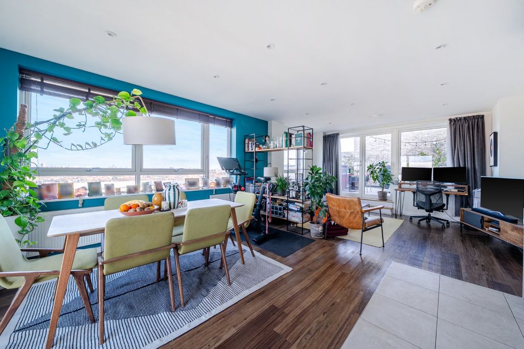 Property photo 1 of 21 Picture No. 14