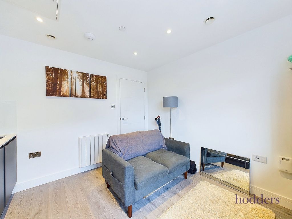 Property photo 2 of 7 Picture No. 08