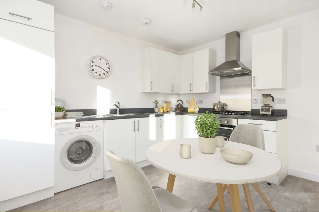 Property photo 2 of 6 Kitchen Diner