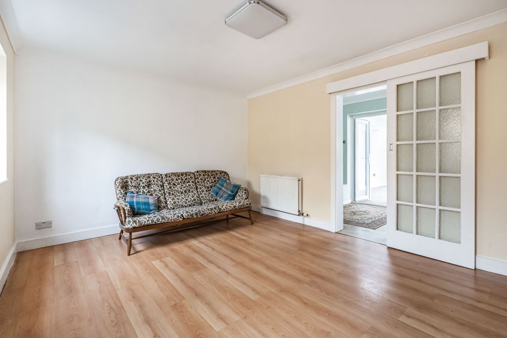 Property photo 3 of 23