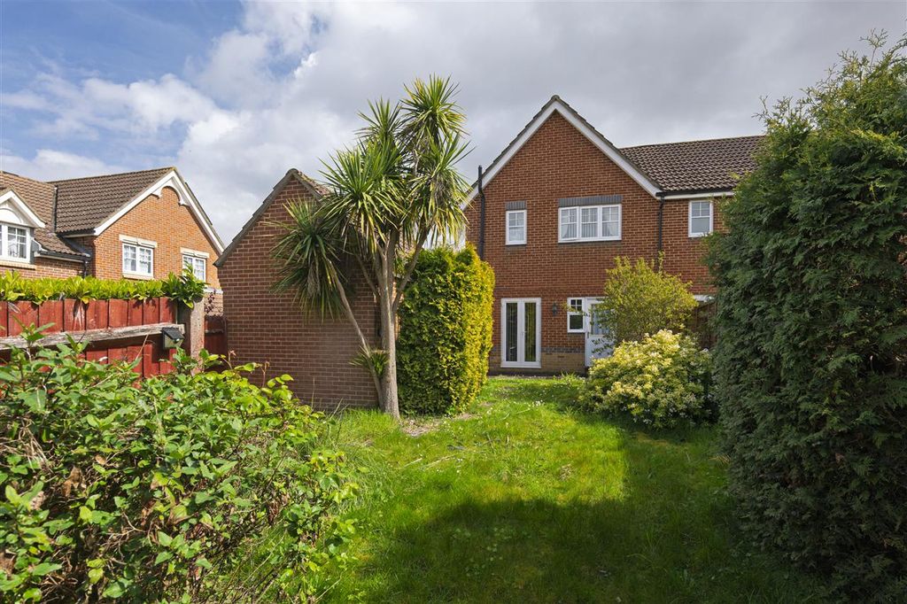 Property photo 2 of 22