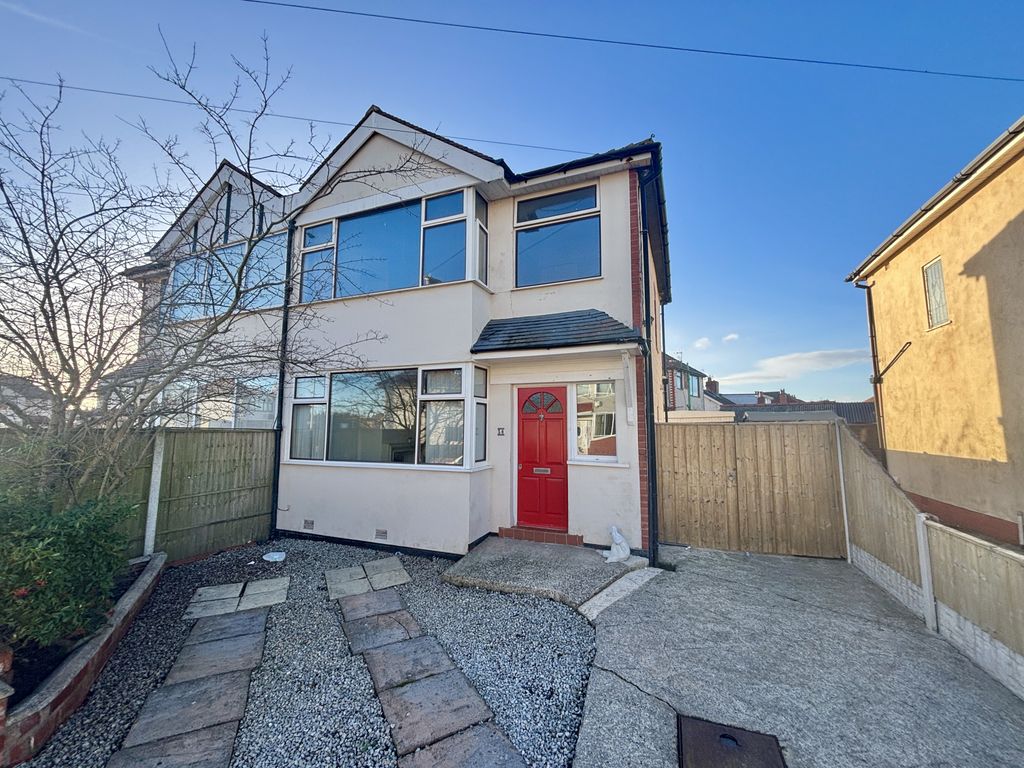 Property photo 1 of 21