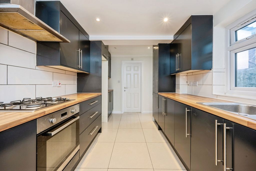 Property photo 2 of 20 Pbox-Img.Jpg