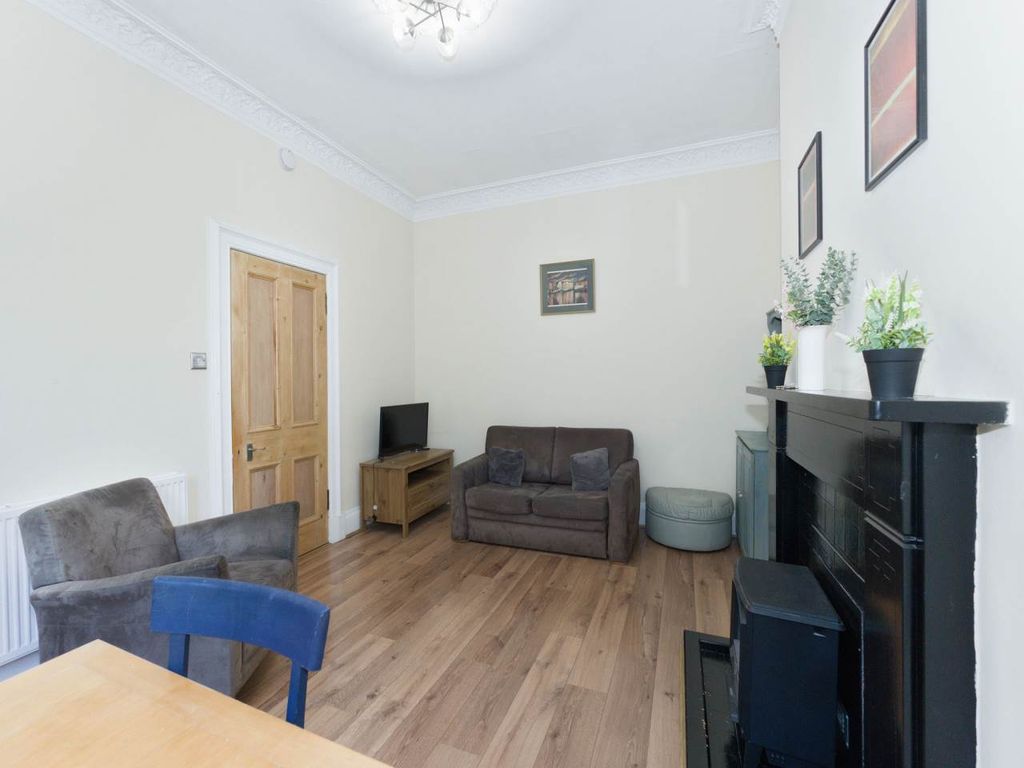 Property photo 3 of 14 321F2Gosfordplace_0013
