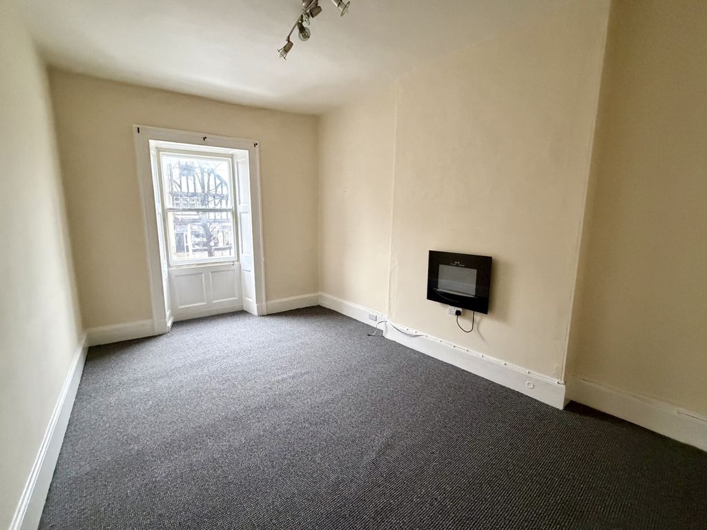 Property photo 3 of 6 Img_0031