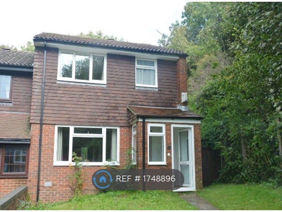 Property photo 1 of 21 End Of Terrace