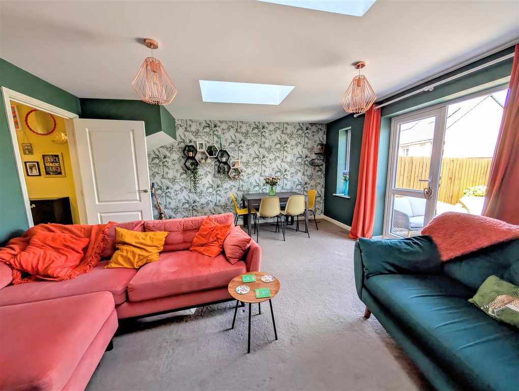 Property photo 3 of 13