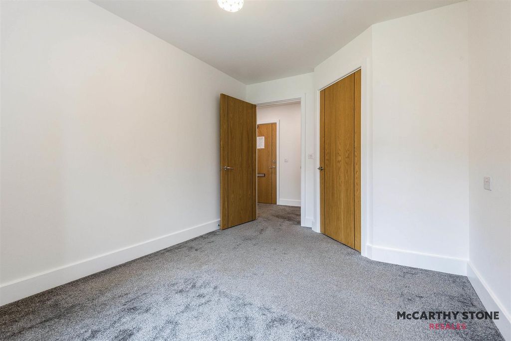 Additional image 14 of 1 bed flat for salePark House, Old Park Road, Hitchin SG5