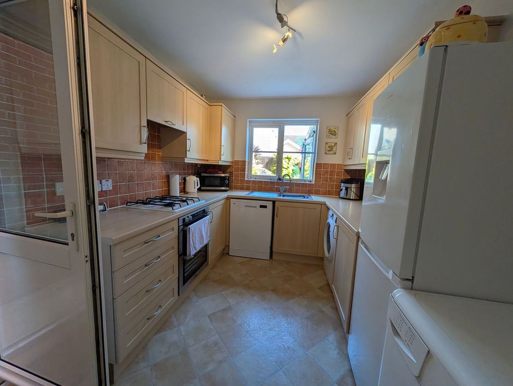 Property photo 3 of 15