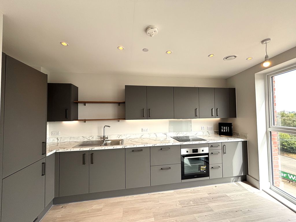 Property photo 1 of 10 Kitchen