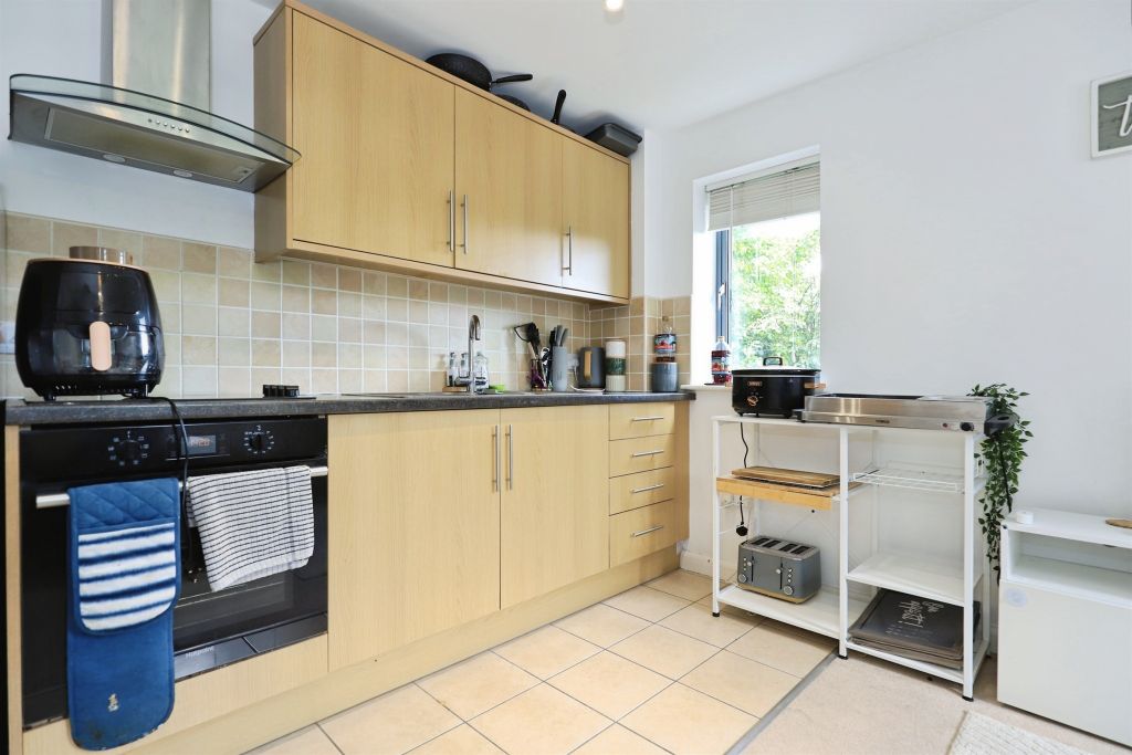 Property photo 3 of 16