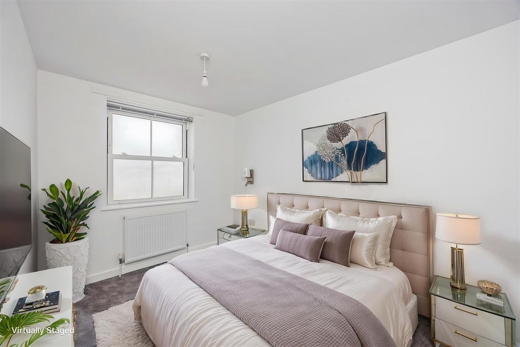 Additional image 5 of 2 bed flat to rentMontague Street, Worthing BN11