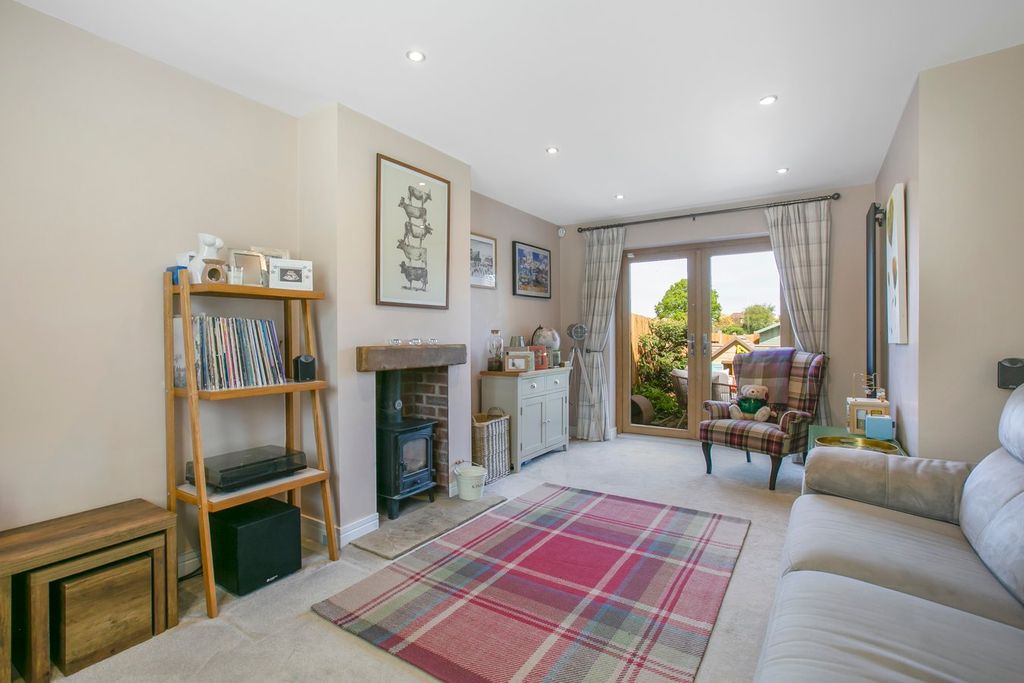 Property photo 2 of 15