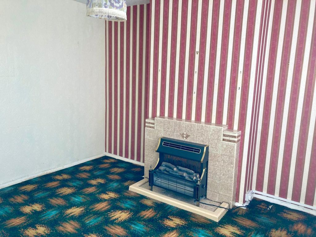 Property photo 3 of 11 Picture No. 30