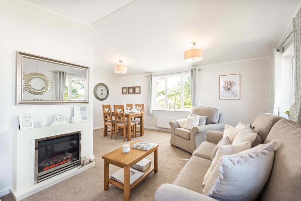 Property photo 3 of 7 Prestige Homeseeker Sonata Living Room Diner