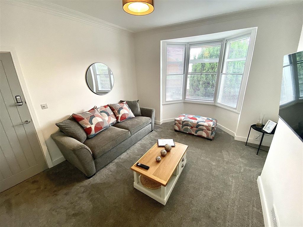 Property photo 2 of 12 Living Room