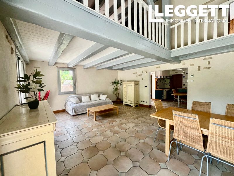 Property photo 3 of 10