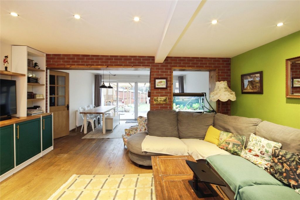 Property photo 3 of 24 Picture No. 13