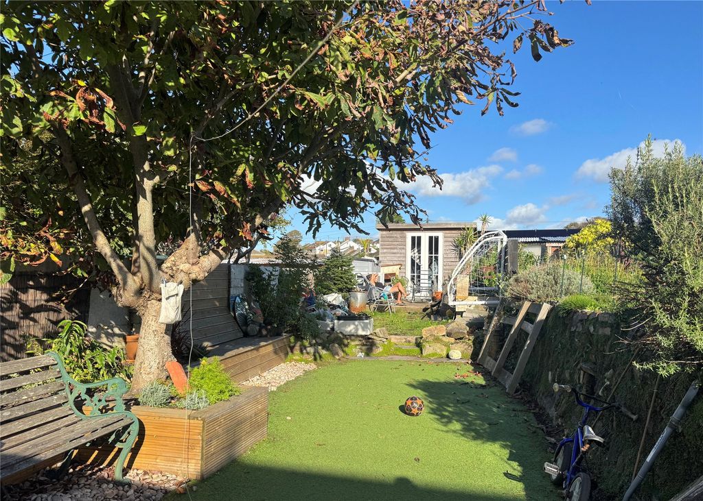 Property photo 2 of 11 Picture No. 04