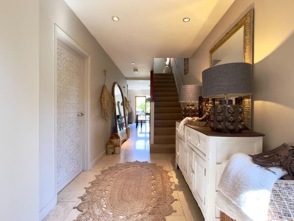Property photo 3 of 26 Hallway