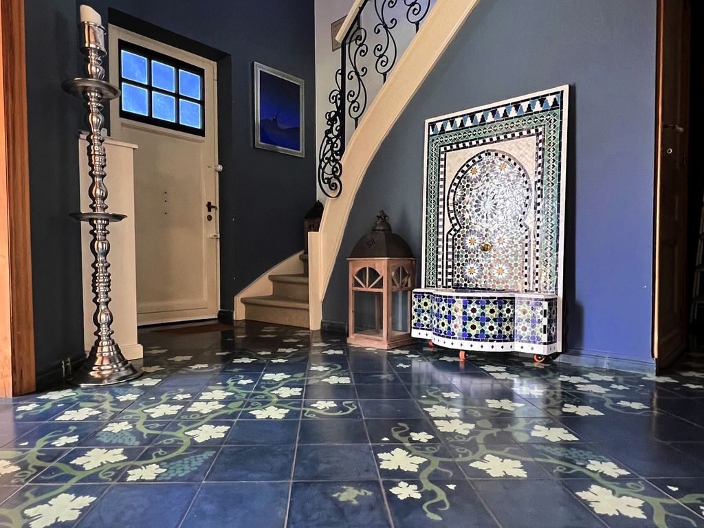 Property photo 3 of 26