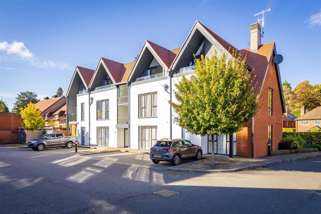 Property photo 1 of 22 5_St_Catherine_S_Place-33.Jpg