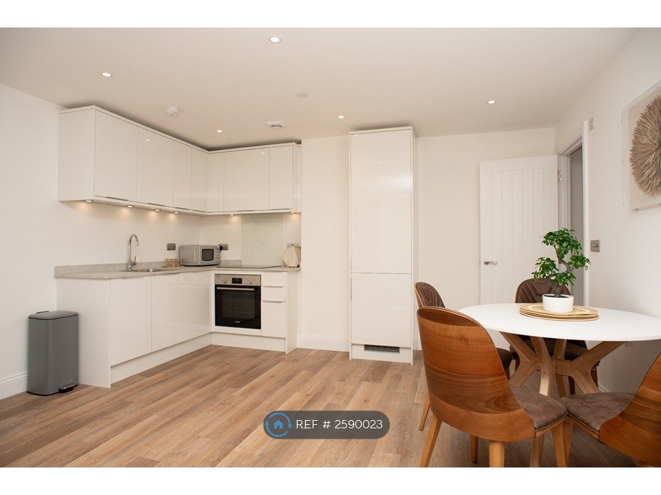 Property photo 1 of 21 Kitchen