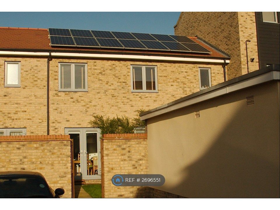 Property photo 2 of 11 Rear