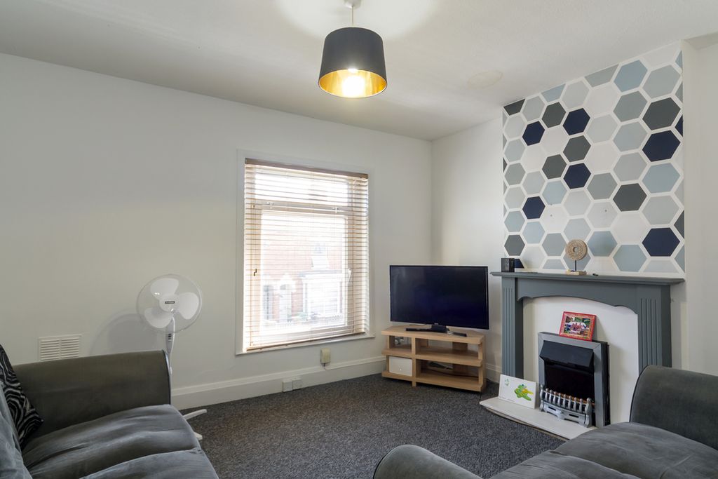 Property photo 3 of 15