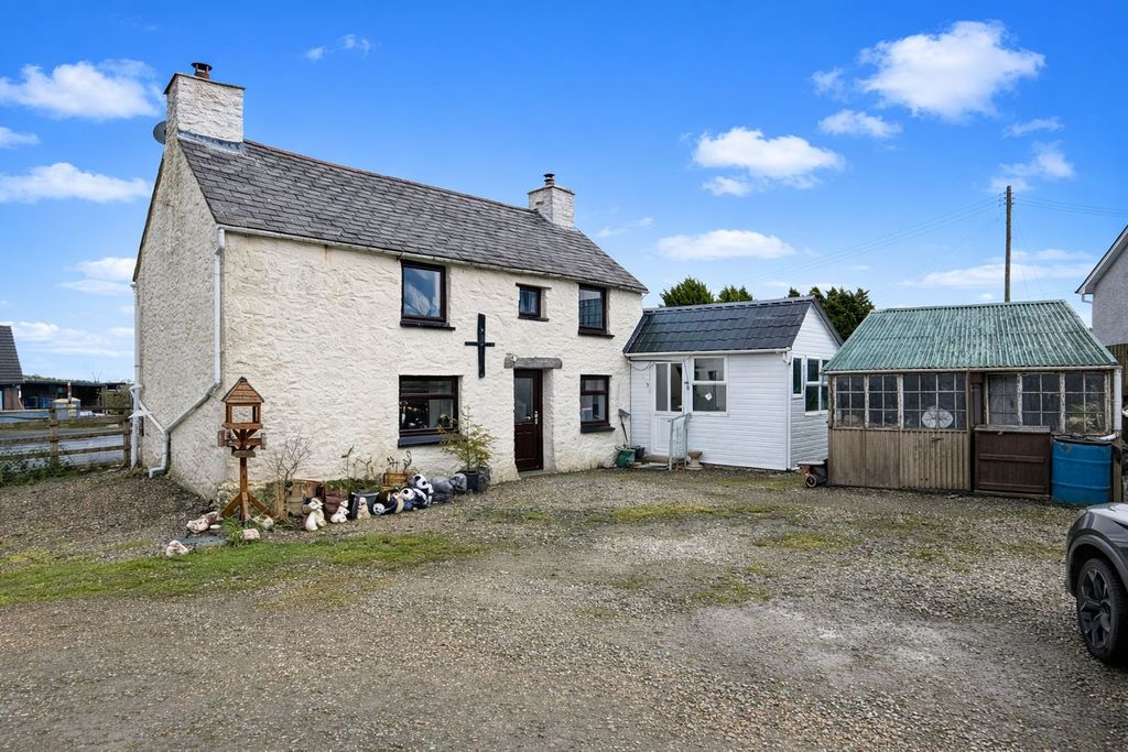 Property photo 3 of 22