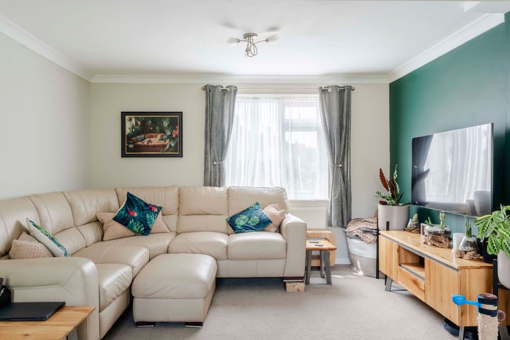 Property photo 3 of 16 Dsc04651-Hdr