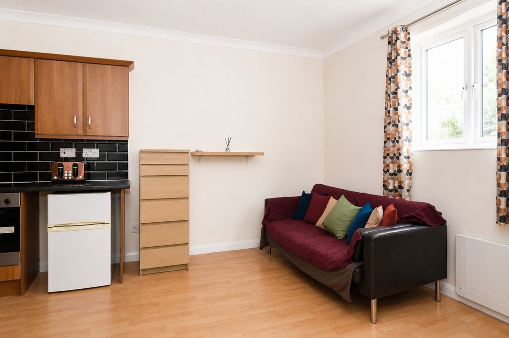 Property photo 2 of 8 5275421