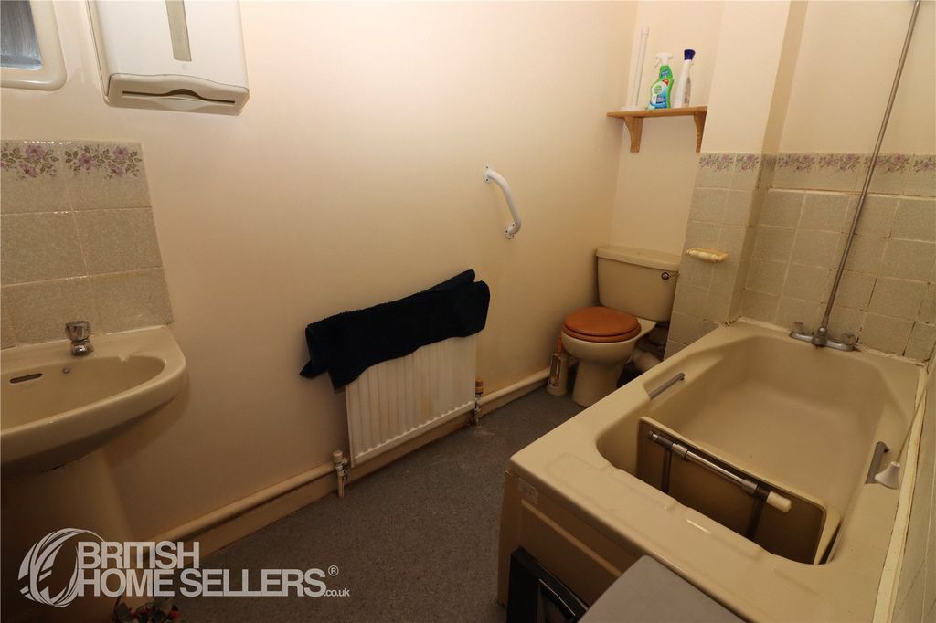 Additional image 6 of 11 bed end terrace house for saleWakeham, Portland, Dorset DT5