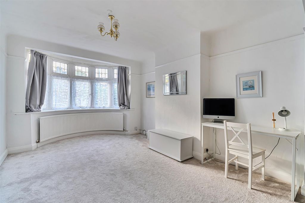 Property photo 2 of 17 1374483-13-690A0B03c9090.Jpg