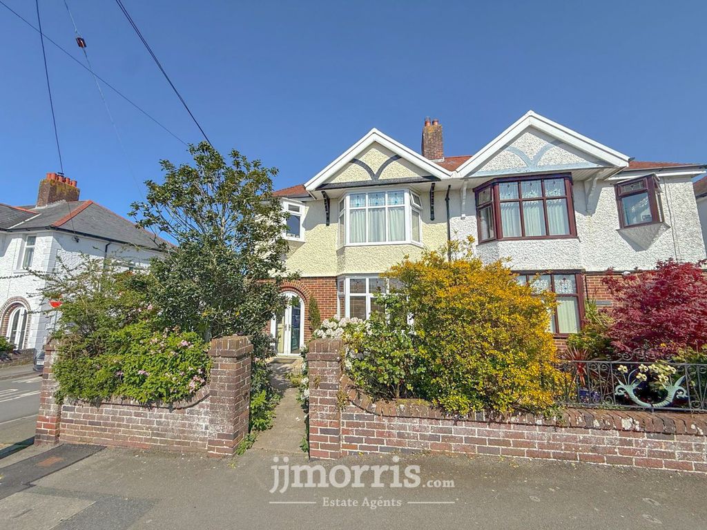 Property photo 1 of 51