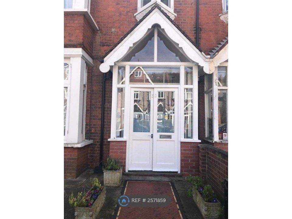 Property photo 2 of 14