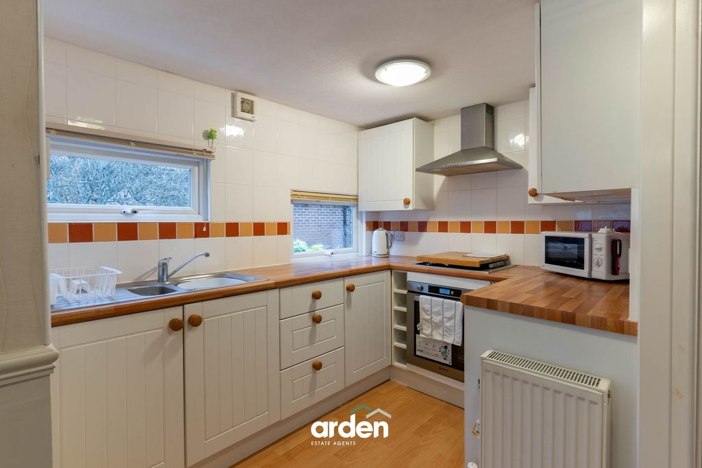 Property photo 3 of 6