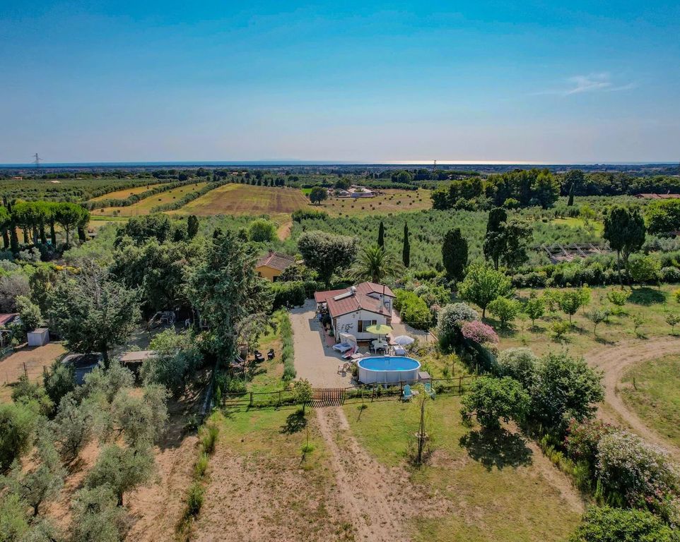 Property photo 3 of 36