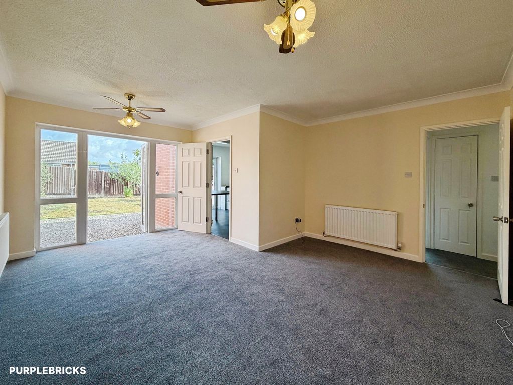 Property photo 2 of 24