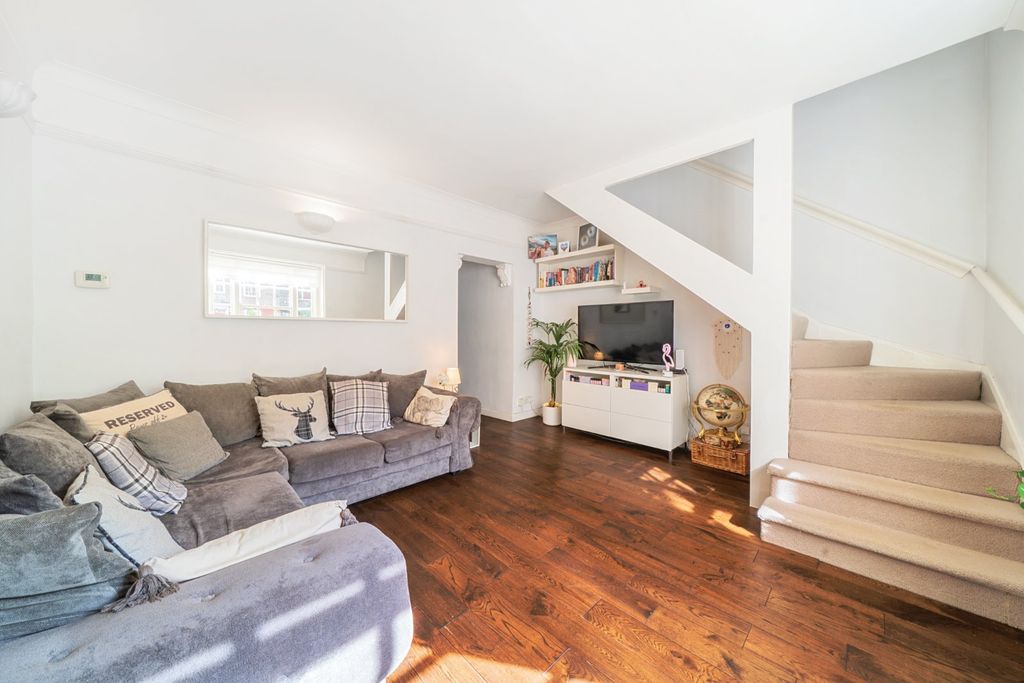 Property photo 2 of 18 Picture No. 07