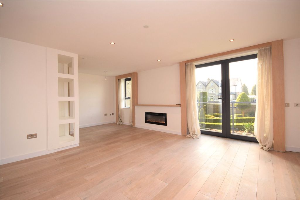 Property photo 3 of 15 Picture No. 05