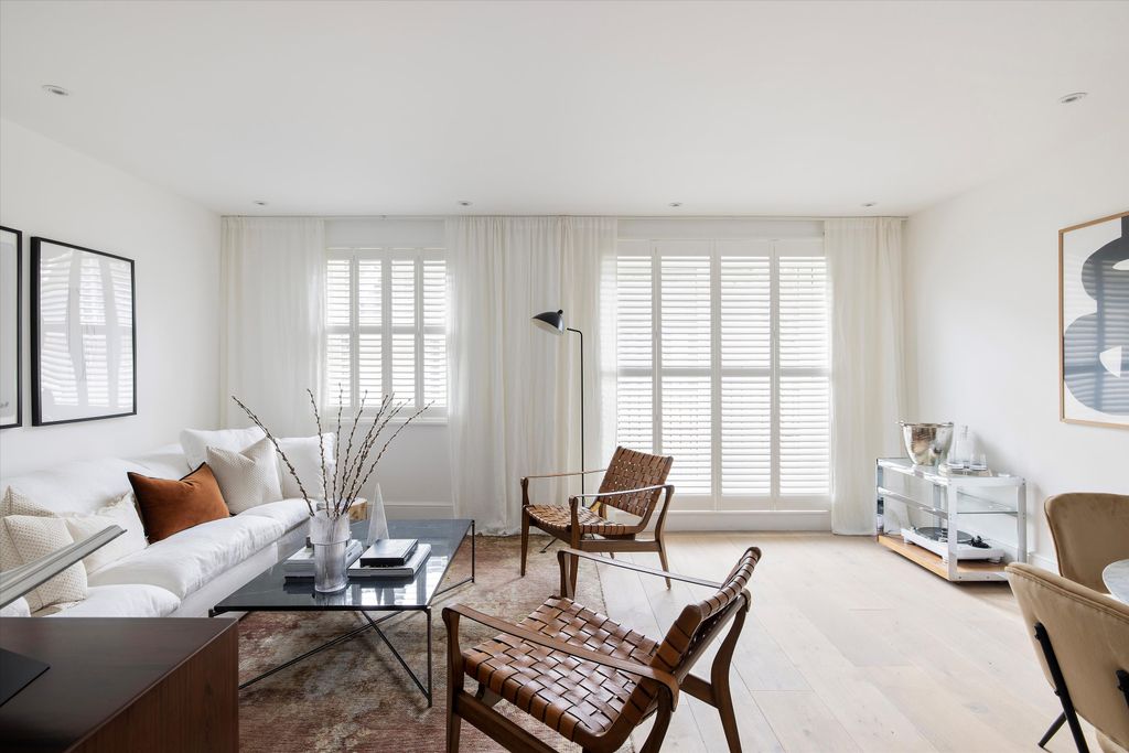 Property photo 3 of 13 Image