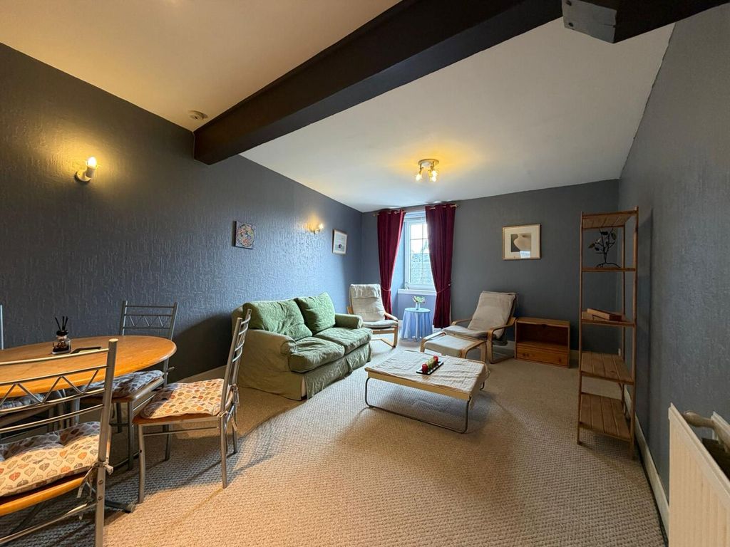 Property photo 2 of 10 Image 2