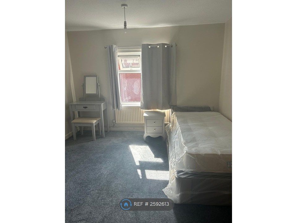 Property photo 2 of 4