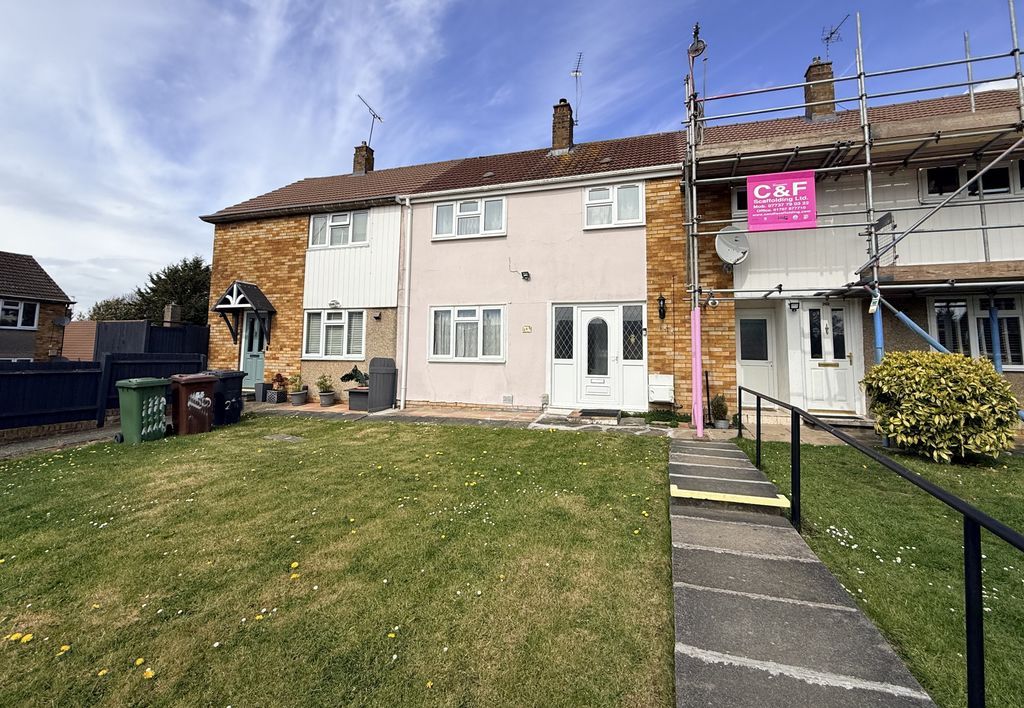 Property photo 1 of 17 Front