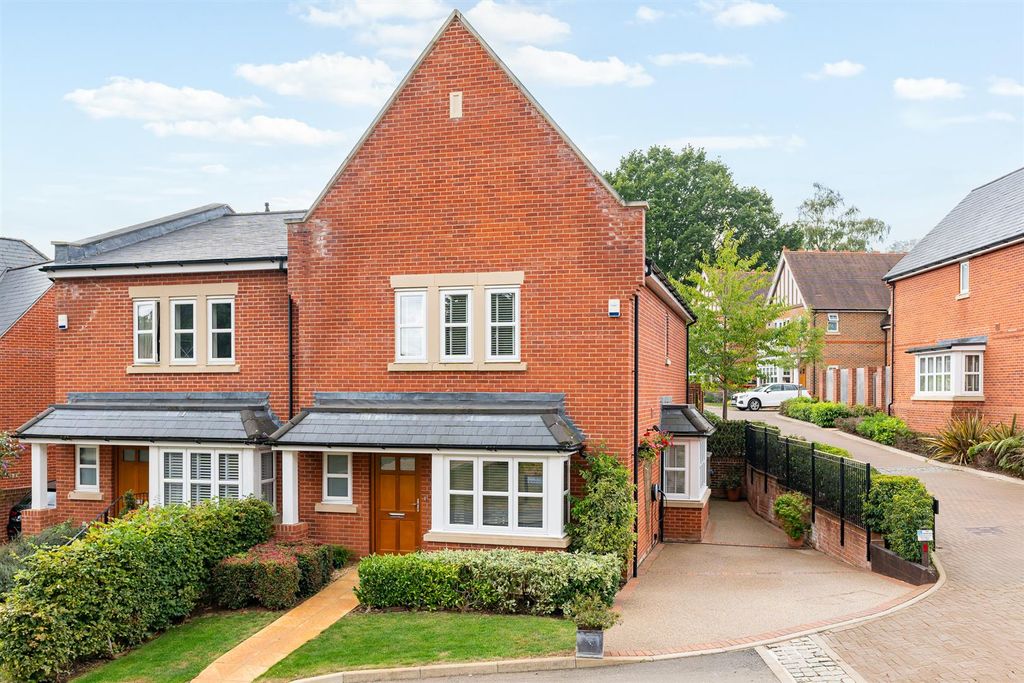 Property photo 1 of 26 External-4.Jpg