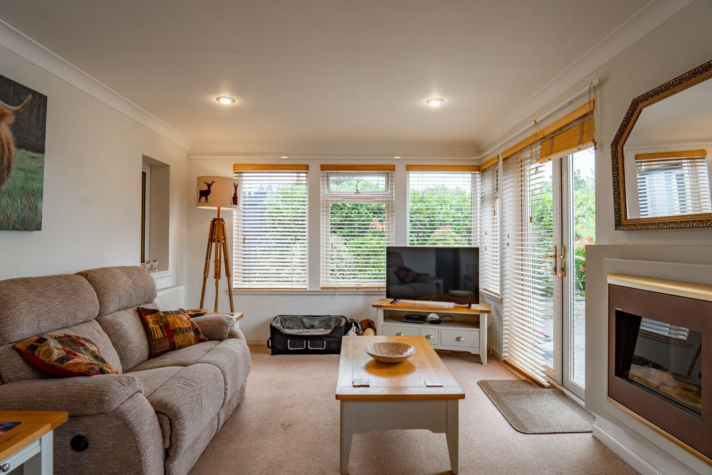 Property photo 3 of 50
