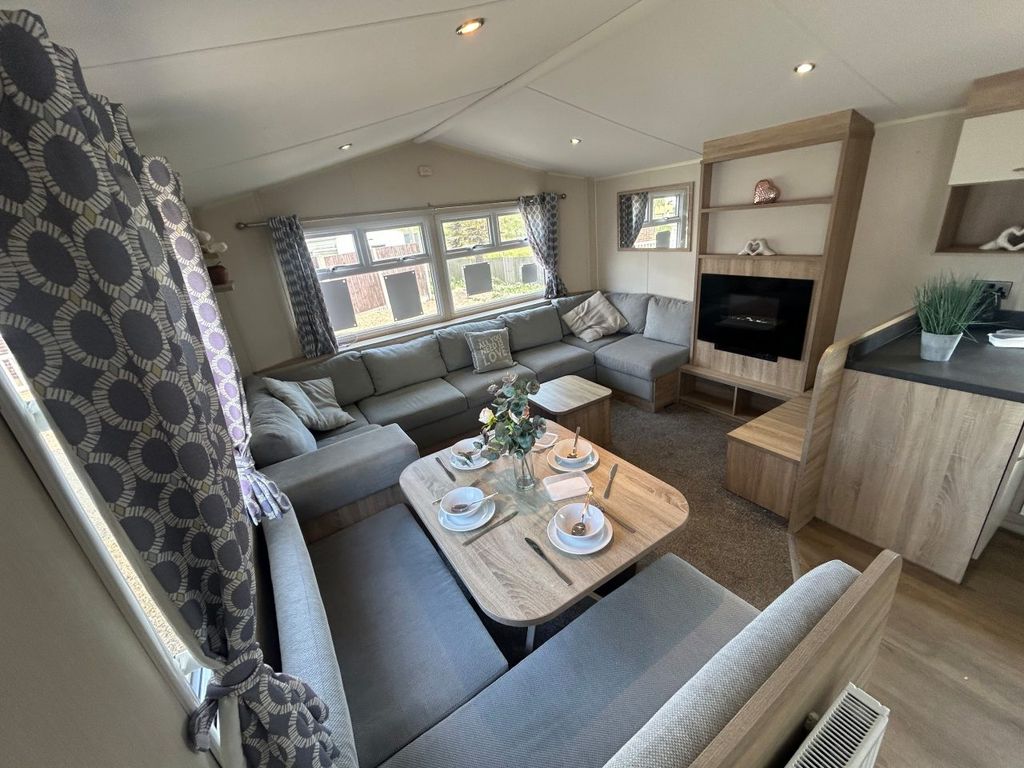 Property photo 1 of 7 Willerby Lymington 2018 Vs113280 141653009.Jpeg