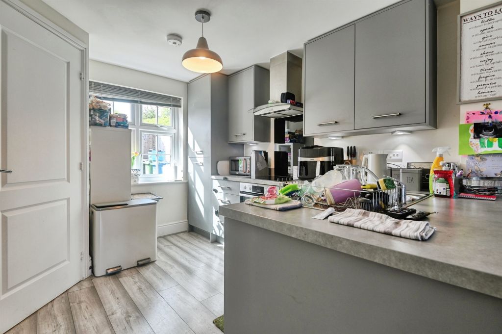 Property photo 3 of 14